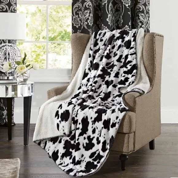 NEW! Buttery Soft Sherpa Cow Hide Pattern Cozy Blanket Western Farm Southwestern - Picture 1 of 1